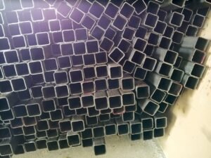 hollow hitam 40 x 40